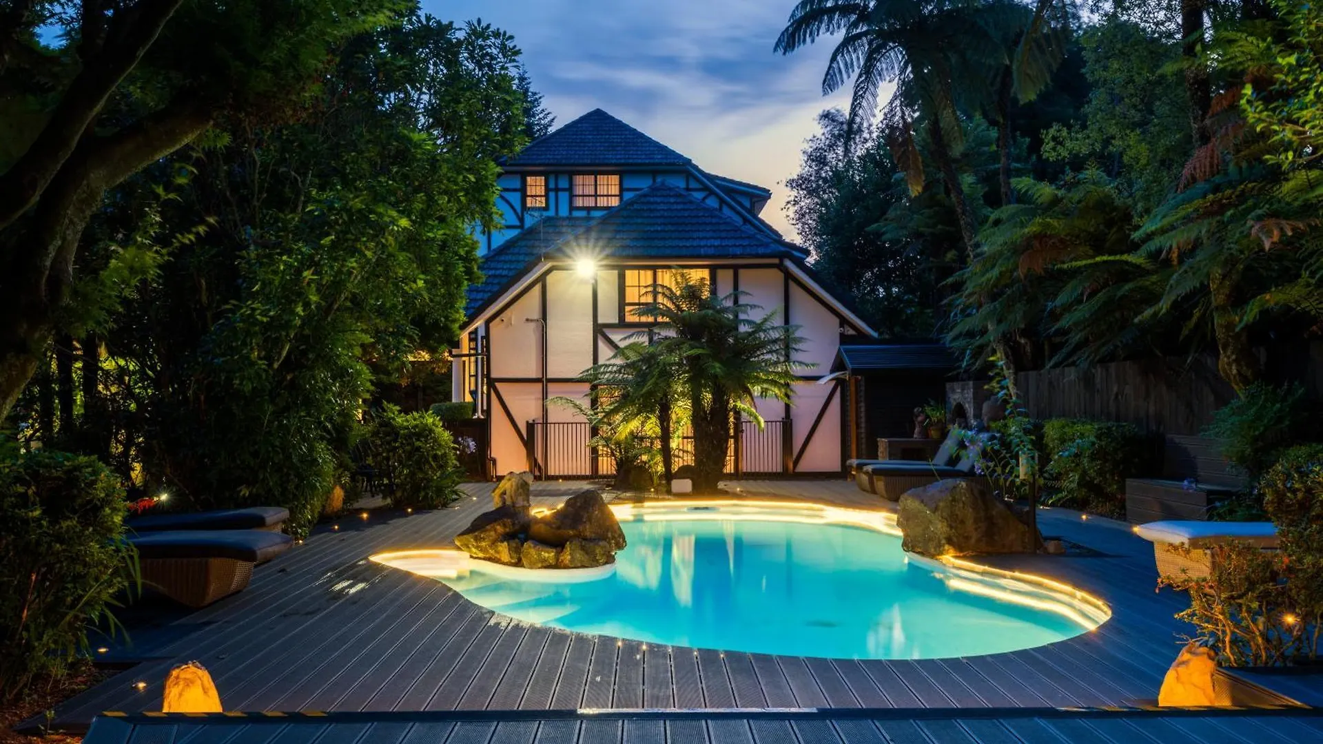 Hotel Hana Lodge Rotorua