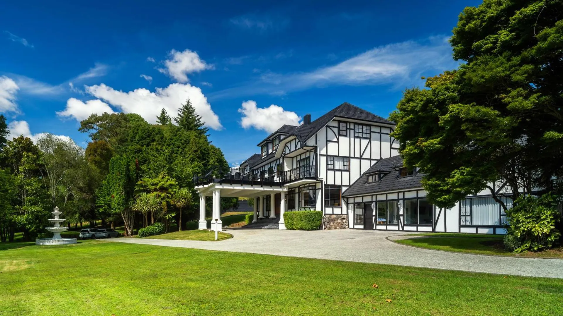 Hana Lodge Rotorua Hotel